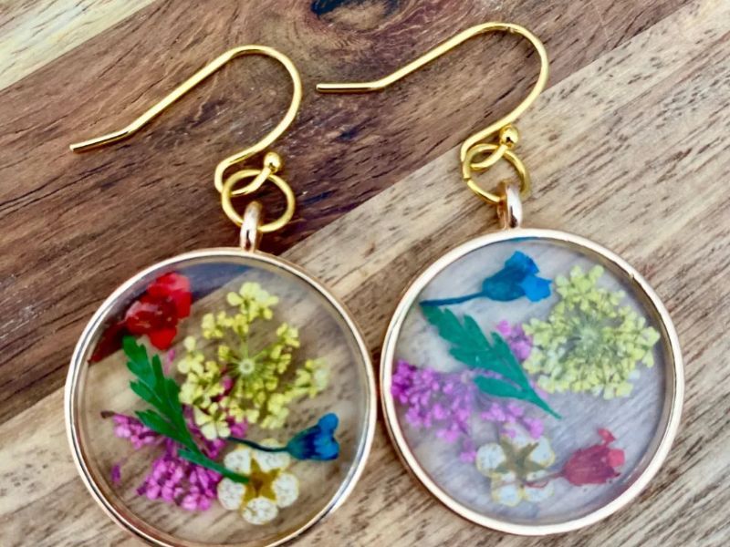 Earrings 