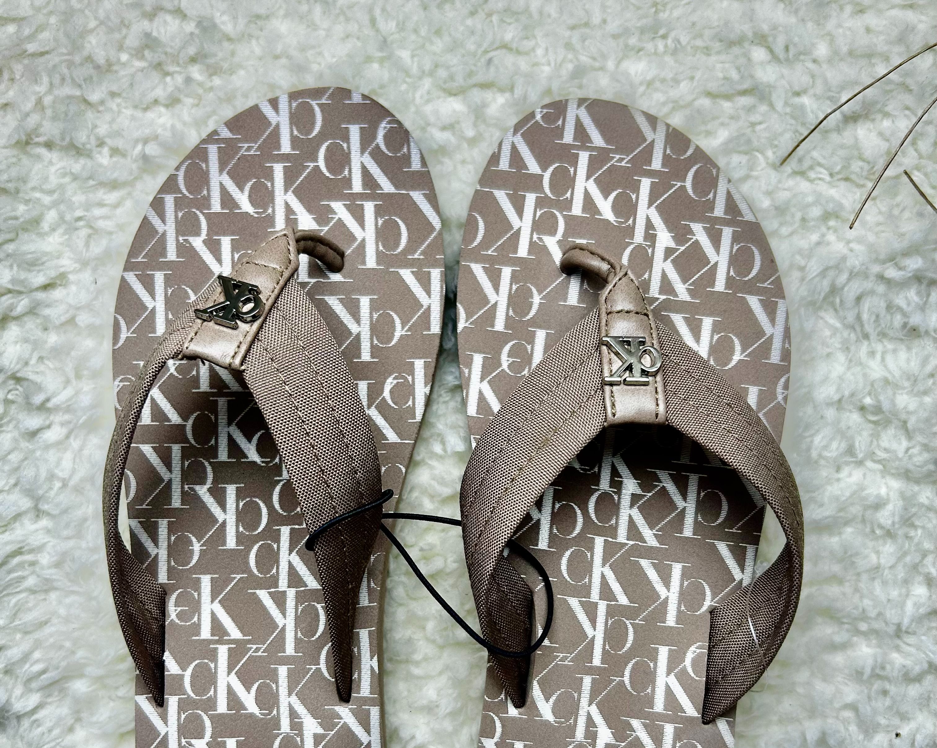 Sandalias T: 7 CK
