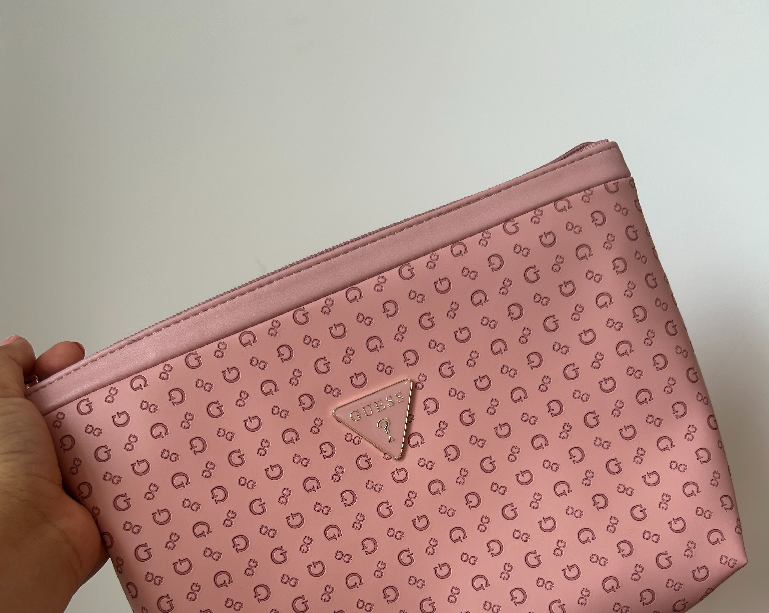Cosmetiquero Rosa Guess