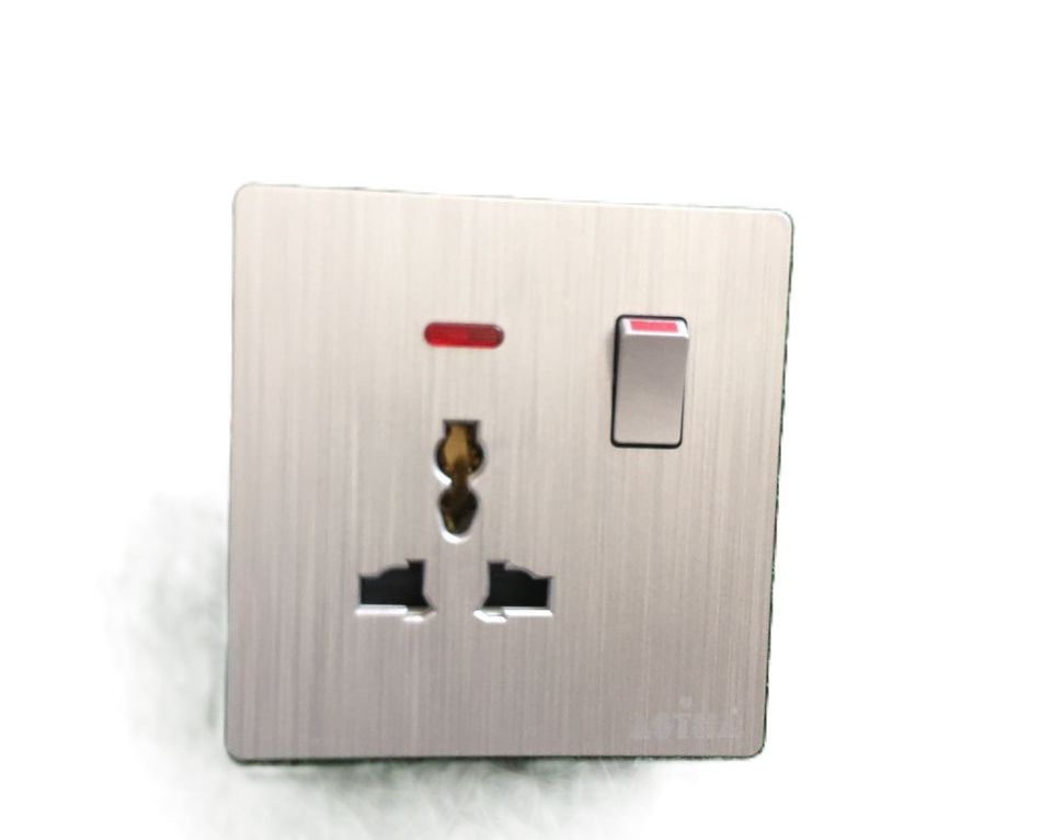 Astha Single Socket - Silver